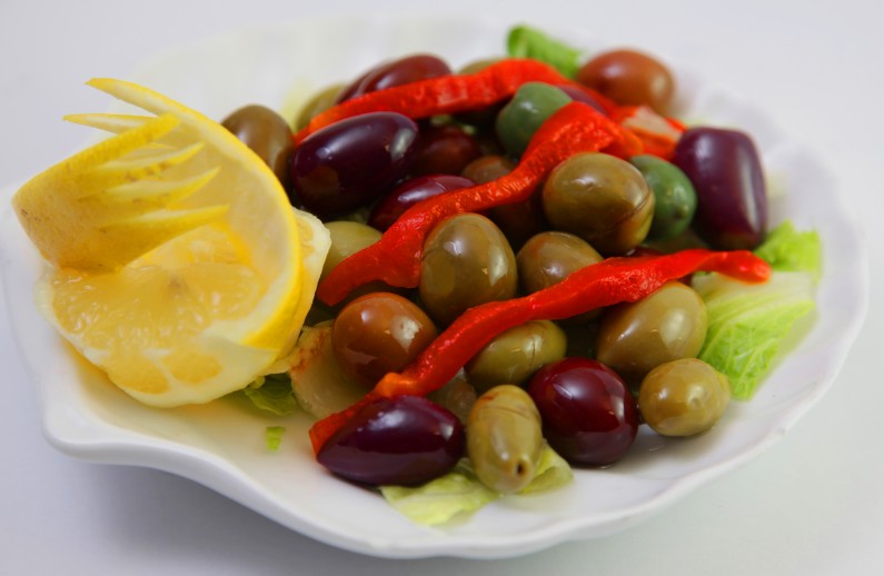 Order Mixed Olives food online from Antalia store, New York on bringmethat.com