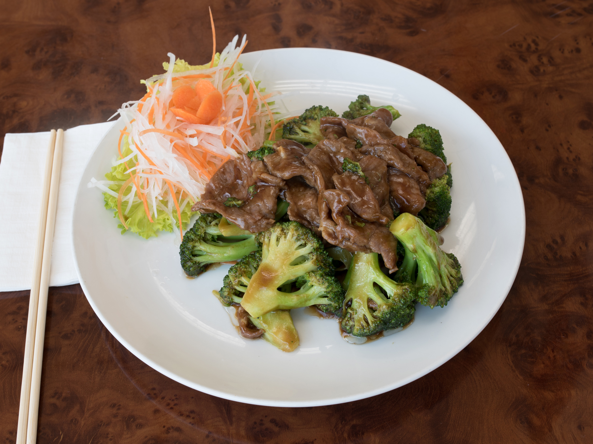 Order 94. Beef with Broccoli food online from Long River Chinese Restaurant store, Ozone Park on bringmethat.com