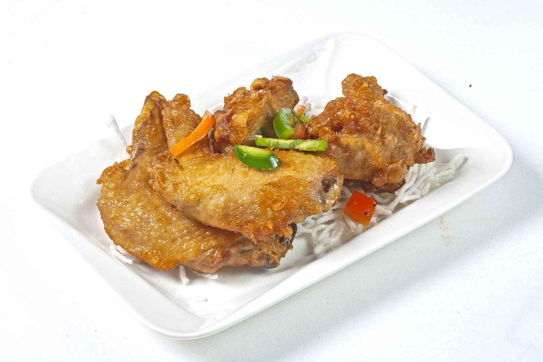 Order Fried Chicken Wing (3) 炸雞亦 food online from Furama restaurant store, Chicago on bringmethat.com