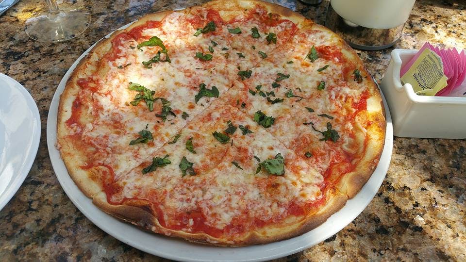 Order Cheese Pizza - Small 9" (6 Slices) food online from Pizza Roma store, Cleveland on bringmethat.com
