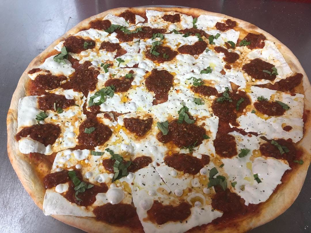 Order Margarita Pizza - Large 16'' food online from Brooklyn's Pizza store, Irvington on bringmethat.com