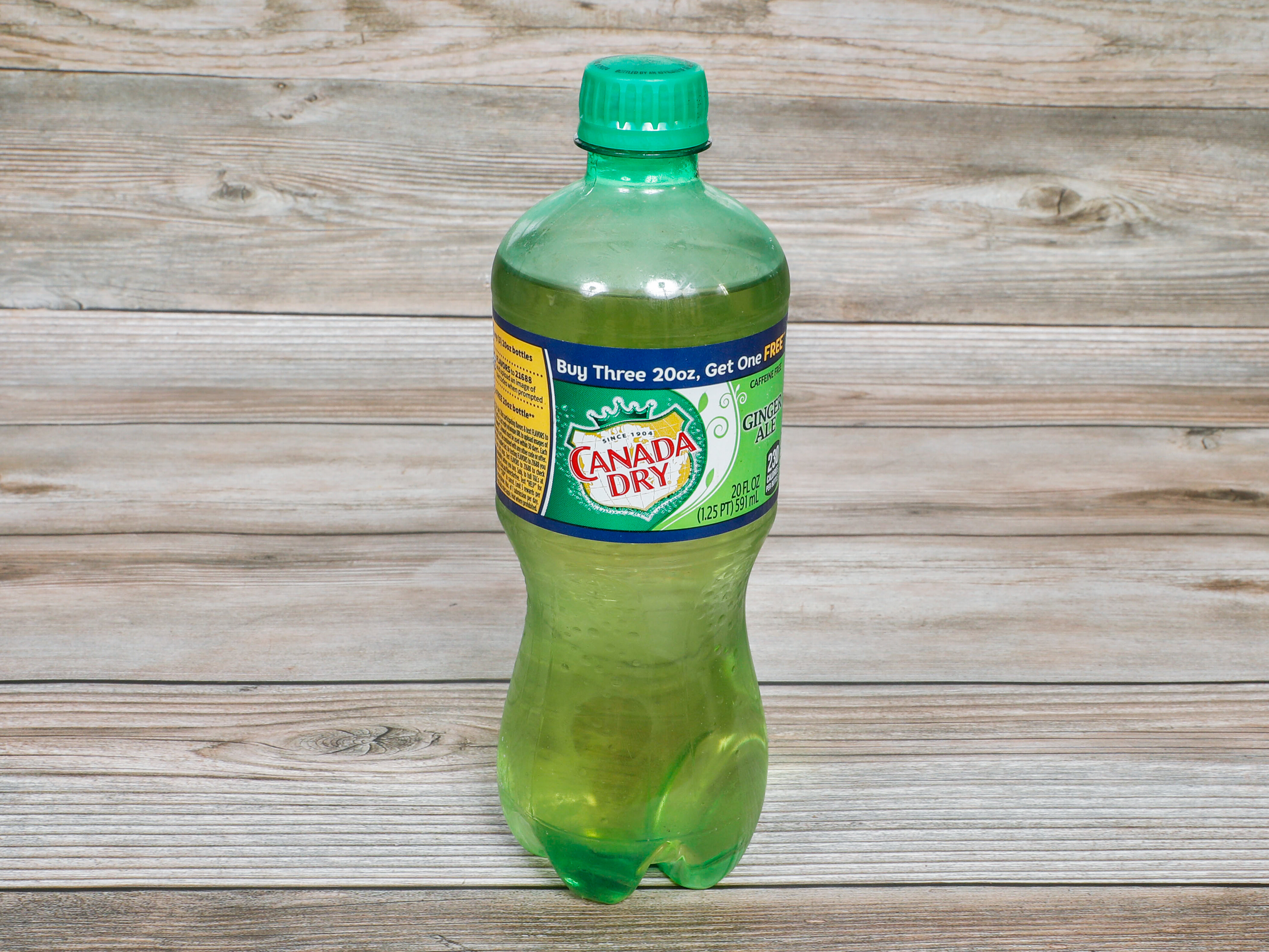 Order Canada Dry Ginger Ale 20 oz. food online from Amigos Halal Market store, Daly City on bringmethat.com