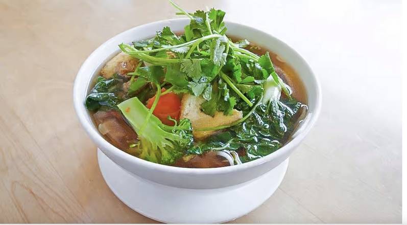 Order 24. Chowfun Noodle Soup food online from Golden Lotus Vegan Restaurant store, Oakland on bringmethat.com