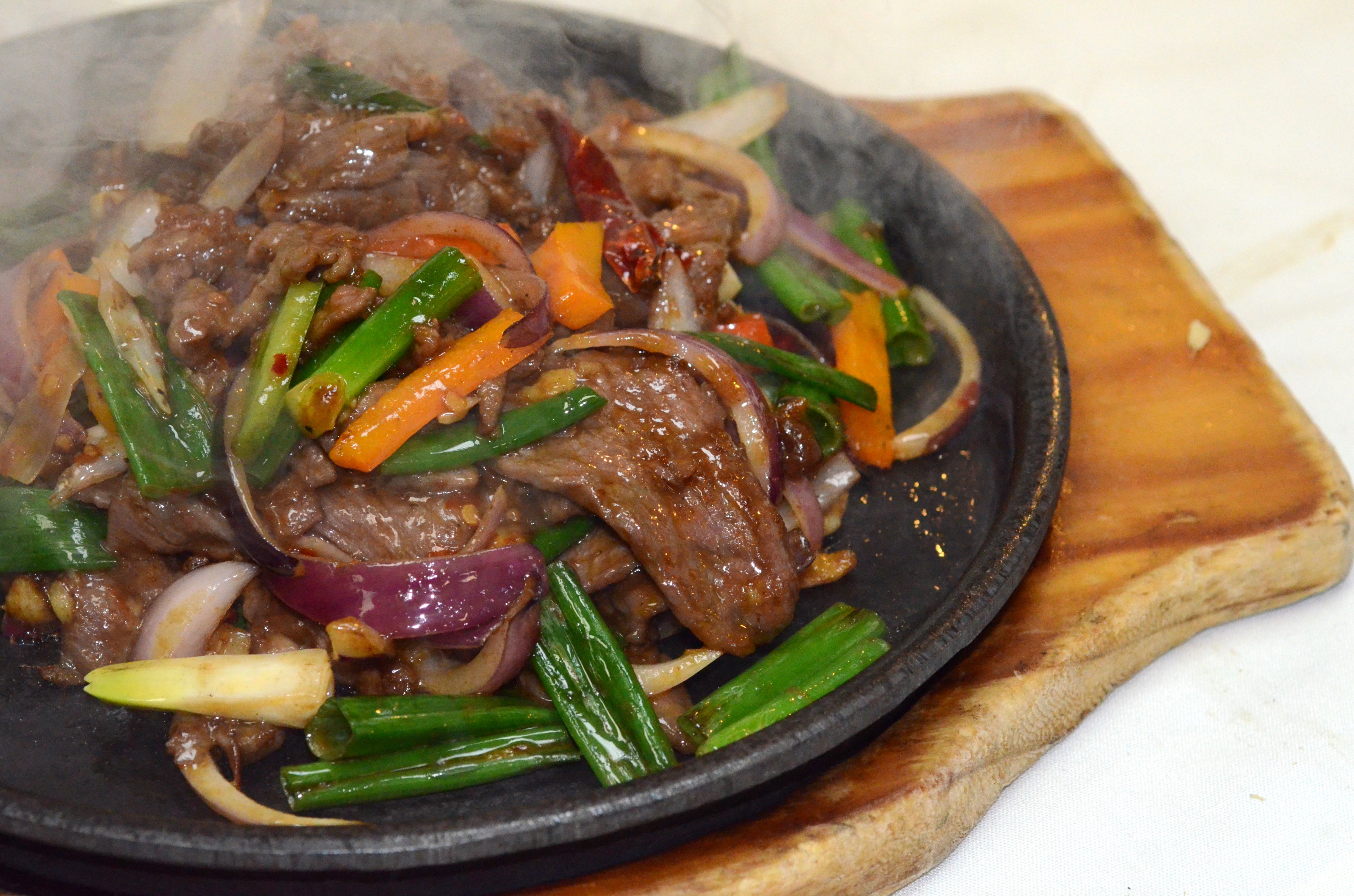 Order Mongolian Beef food online from Asian Pearl store, Richmond on bringmethat.com
