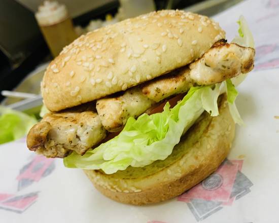 Order Grilled Chicken Sandwich food online from Old Country Pizzeria store, East Weymouth on bringmethat.com