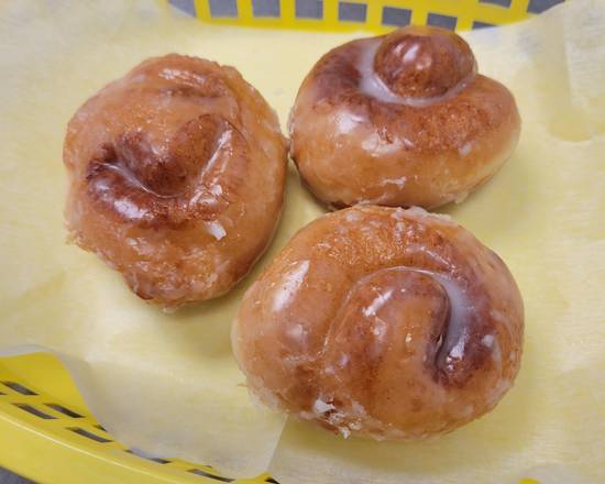 Order Mini Cinnamon Roll(3pcs) food online from Sonny Donuts store, Sunnyvale on bringmethat.com