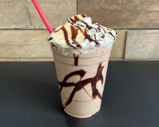 Order Chocolate Banana Smoothie food online from Shore Good Eats N Treats store, Neptune City on bringmethat.com