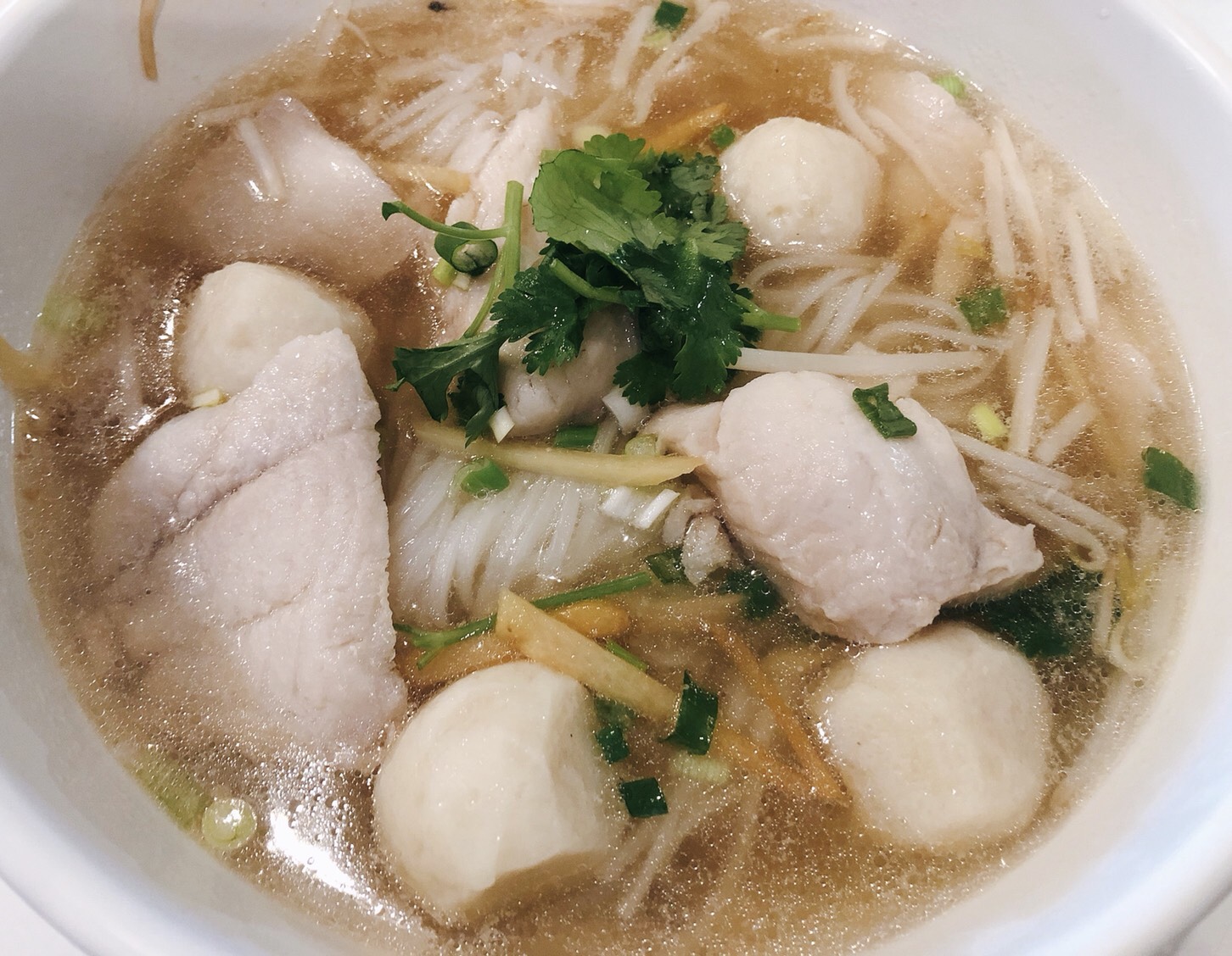 Order N8. Fish Noodle Soup food online from Luv n Eat Thai Cuisine store, Camarillo on bringmethat.com
