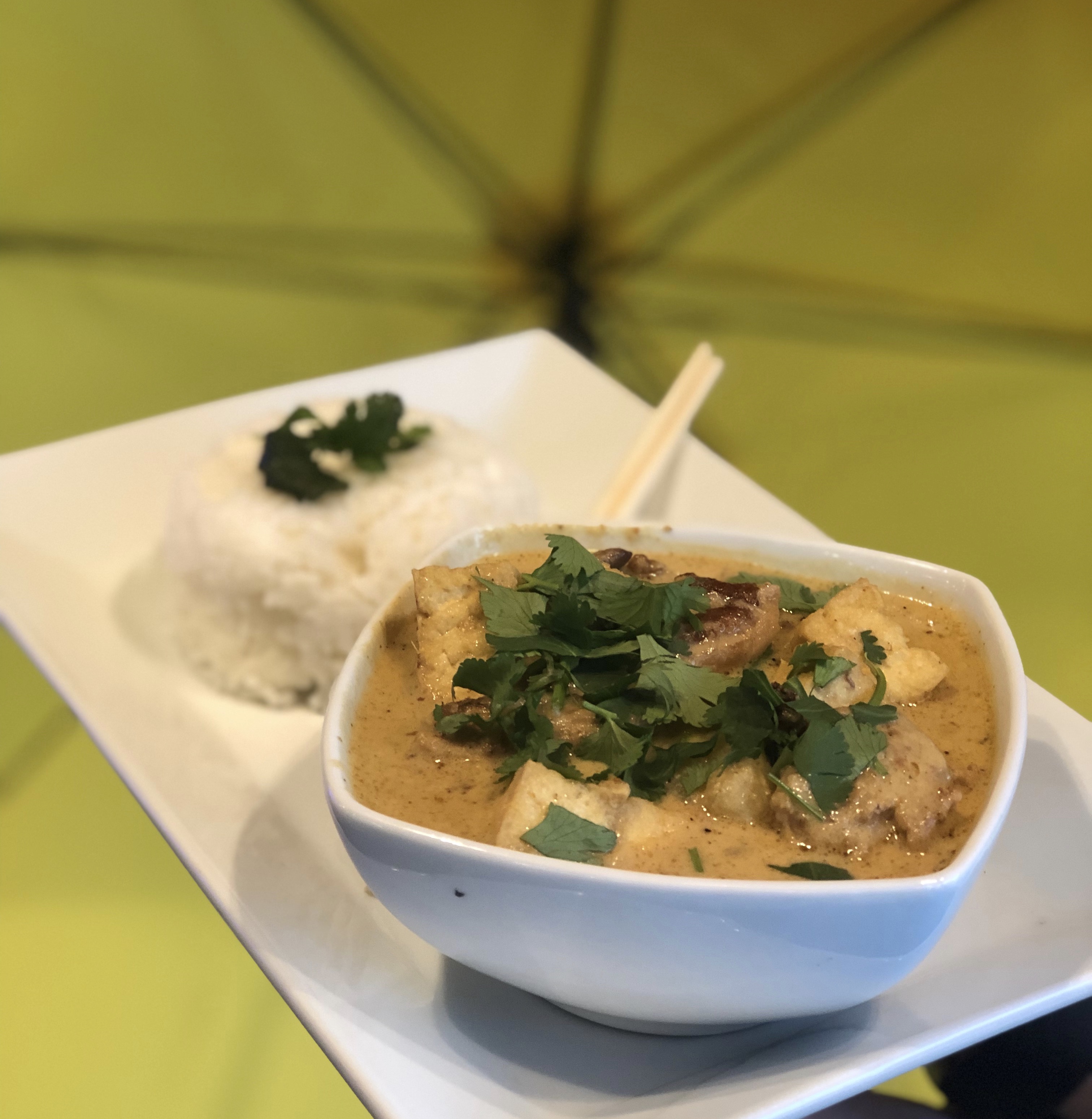 Order Yellow Curry food online from Riviere Modern Banh Mi store, Oklahoma City on bringmethat.com