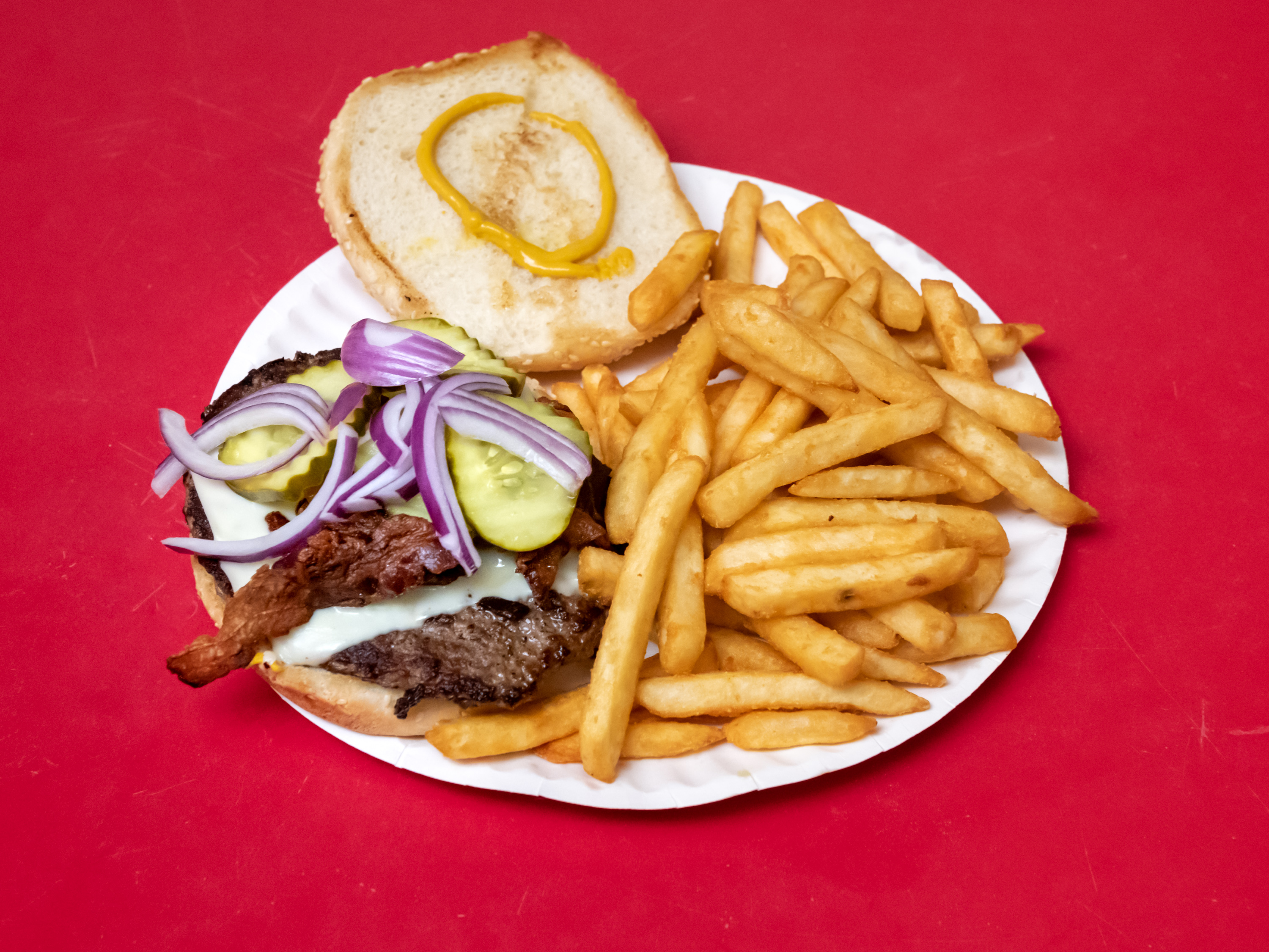Order Cheeseburger Deluxe food online from Fried & Grilled store, Hartford on bringmethat.com