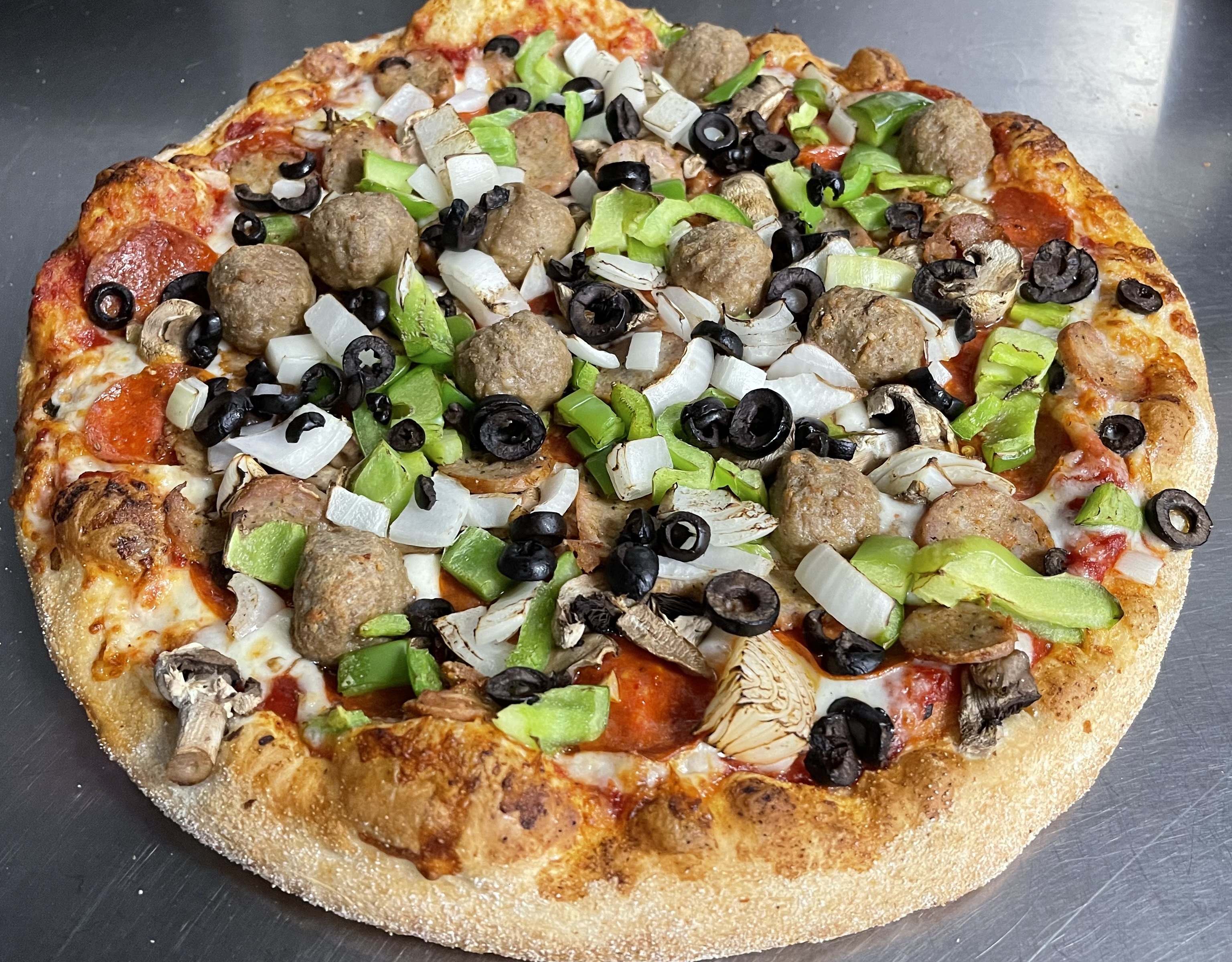 Order Combo Pizza food online from Ameci Pizza & Pasta store, Thousand Oaks on bringmethat.com
