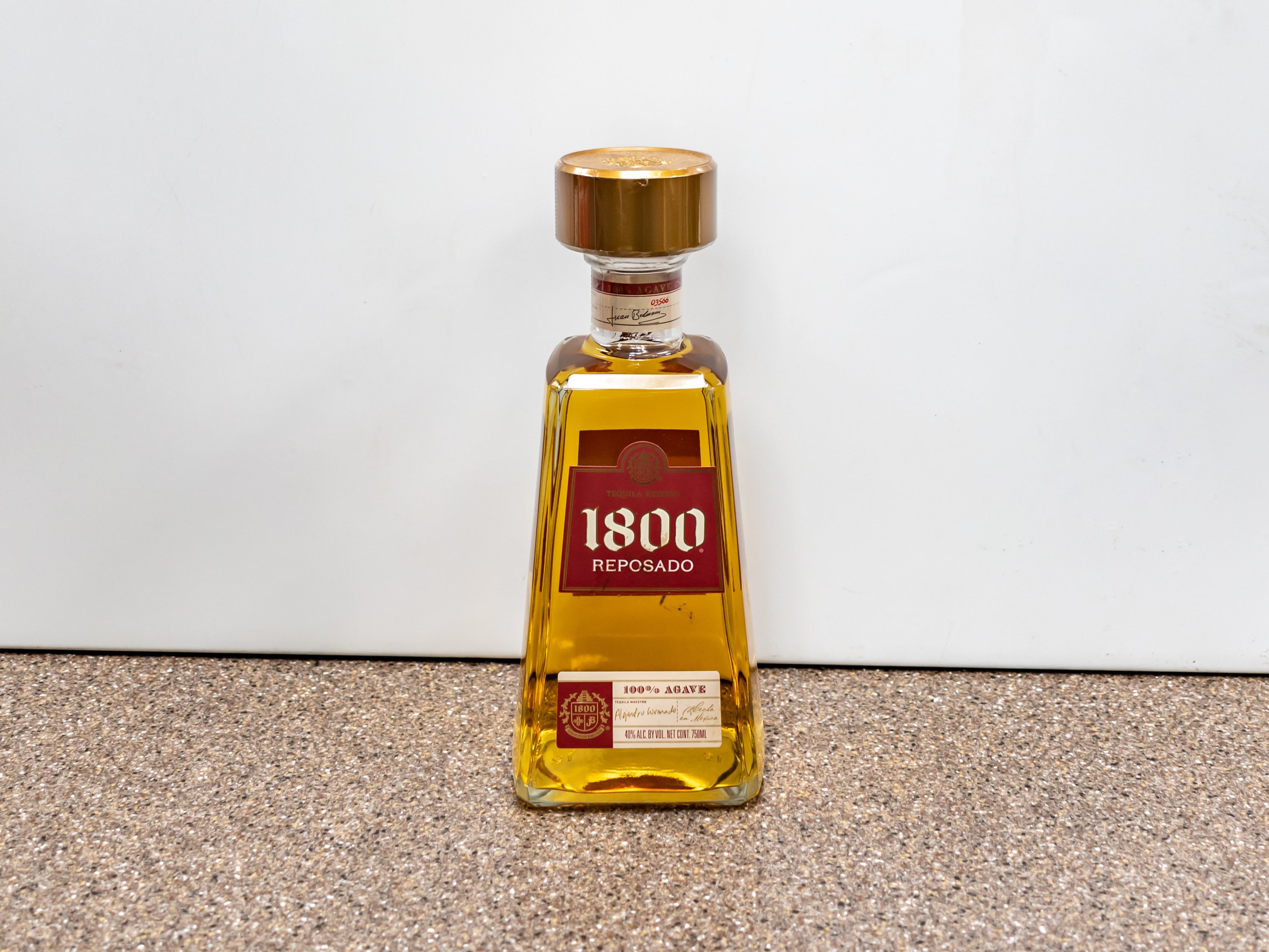 Order 1800 Reposado Tequila food online from Kangaroo Food Mart store, Cathedral City on bringmethat.com