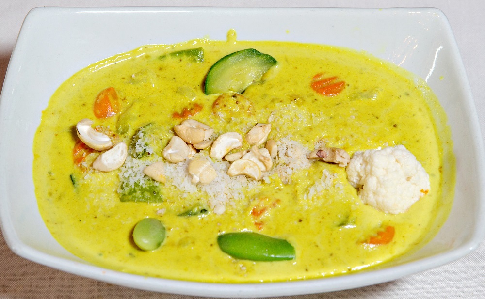 Order Korma (Royal Speciality) food online from Rajput Indian Cuisine store, Suffolk on bringmethat.com
