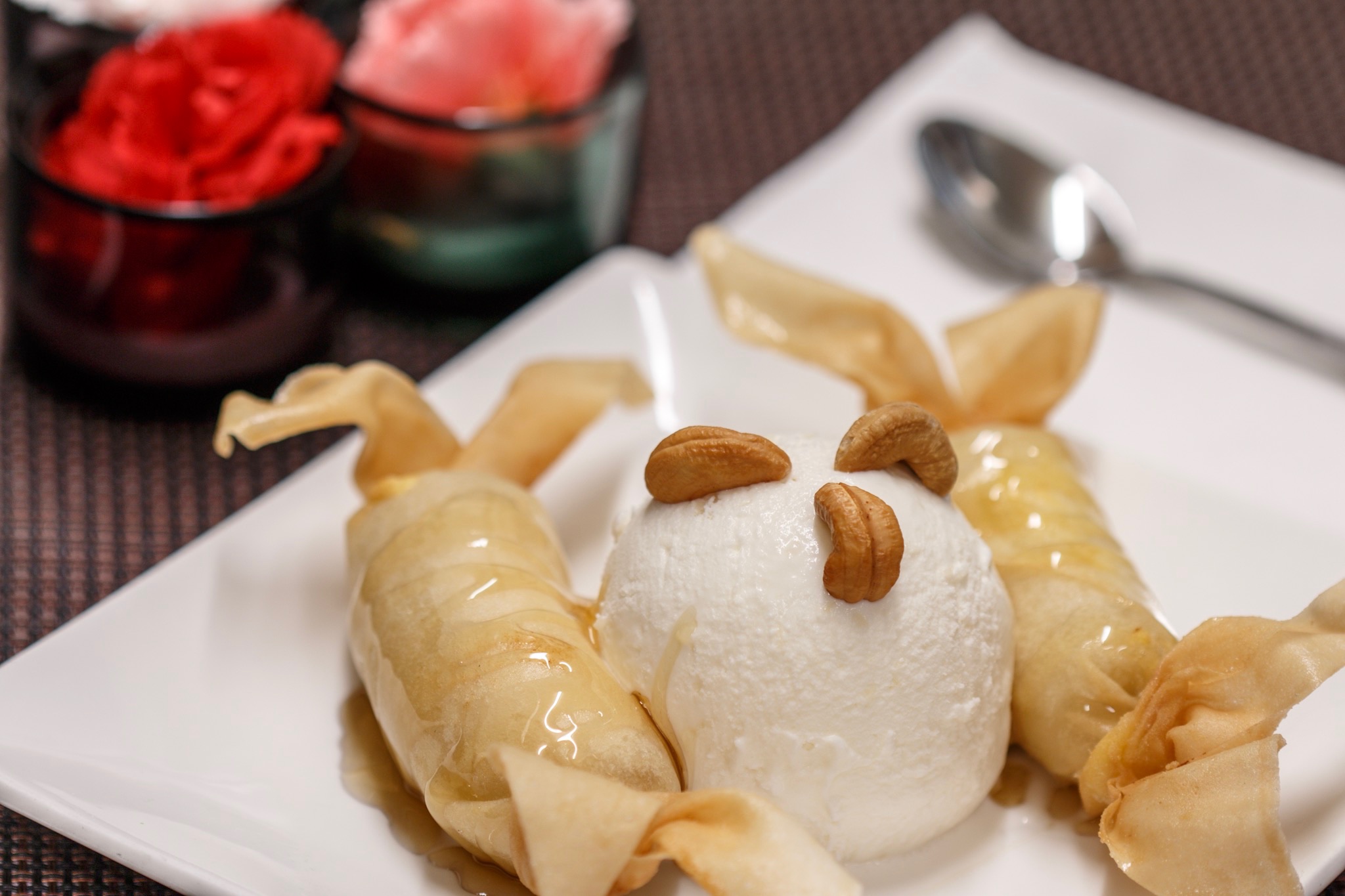 Order Fried Banana with Ice Cream food online from Up 2u Thai Eatery store, Alameda on bringmethat.com