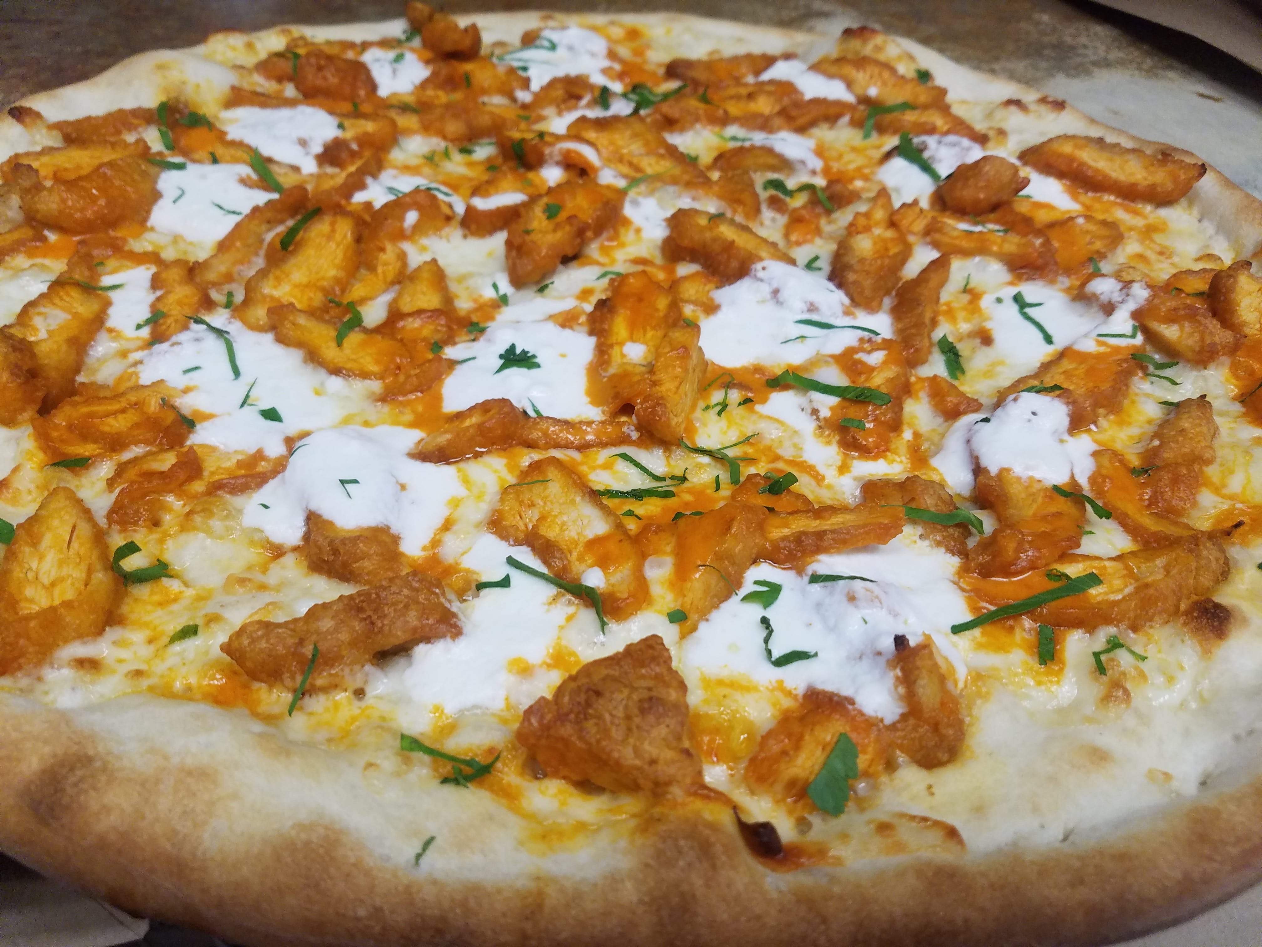 Order Buffalo Chicken Pie - Pizza food online from Frank & Danny's store, Staten Island on bringmethat.com