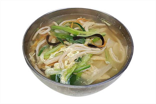 Order Janchi Gusku 잔치국수 food online from Halmae Noodle 할매칼국수 store, Palisades Park on bringmethat.com