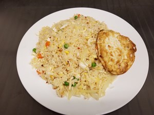 Order Wild Crab Fried Rice  food online from Simply Thai store, Fort Collins on bringmethat.com