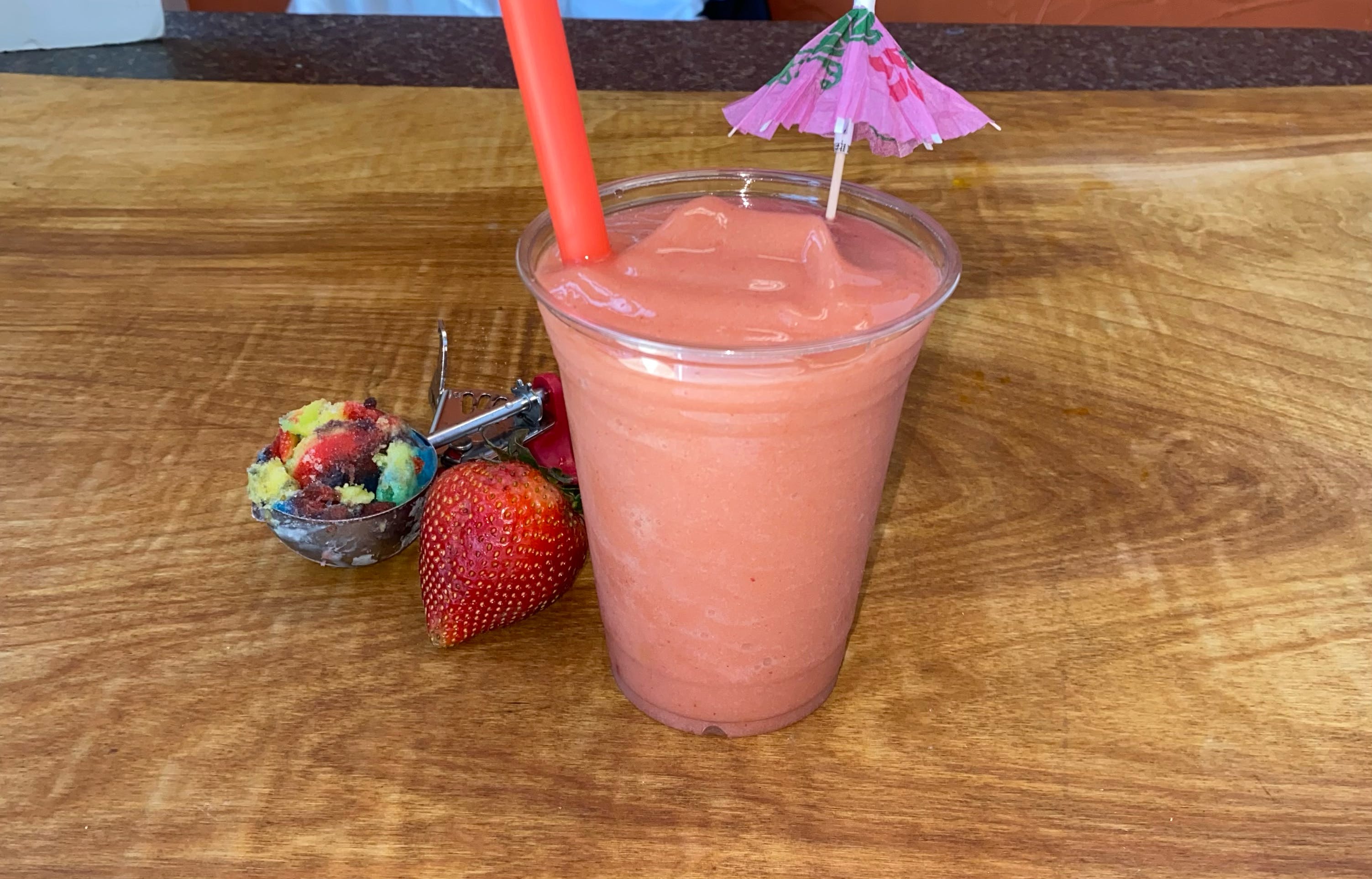 Order Bahama Guava Smoothie - Medium food online from Story's Pizza & Smoothies store, Dayton on bringmethat.com