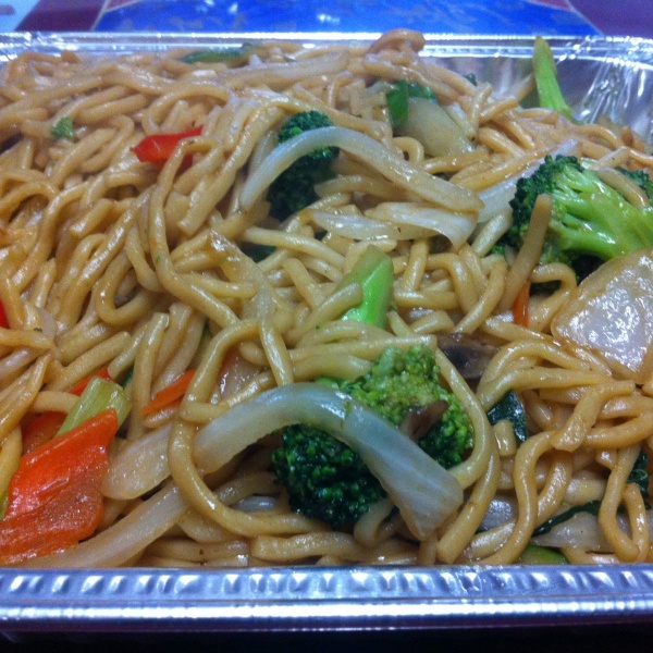 Order Chicken Chow Mein Party Tray food online from Golden kim tar restaurant store, San Francisco on bringmethat.com