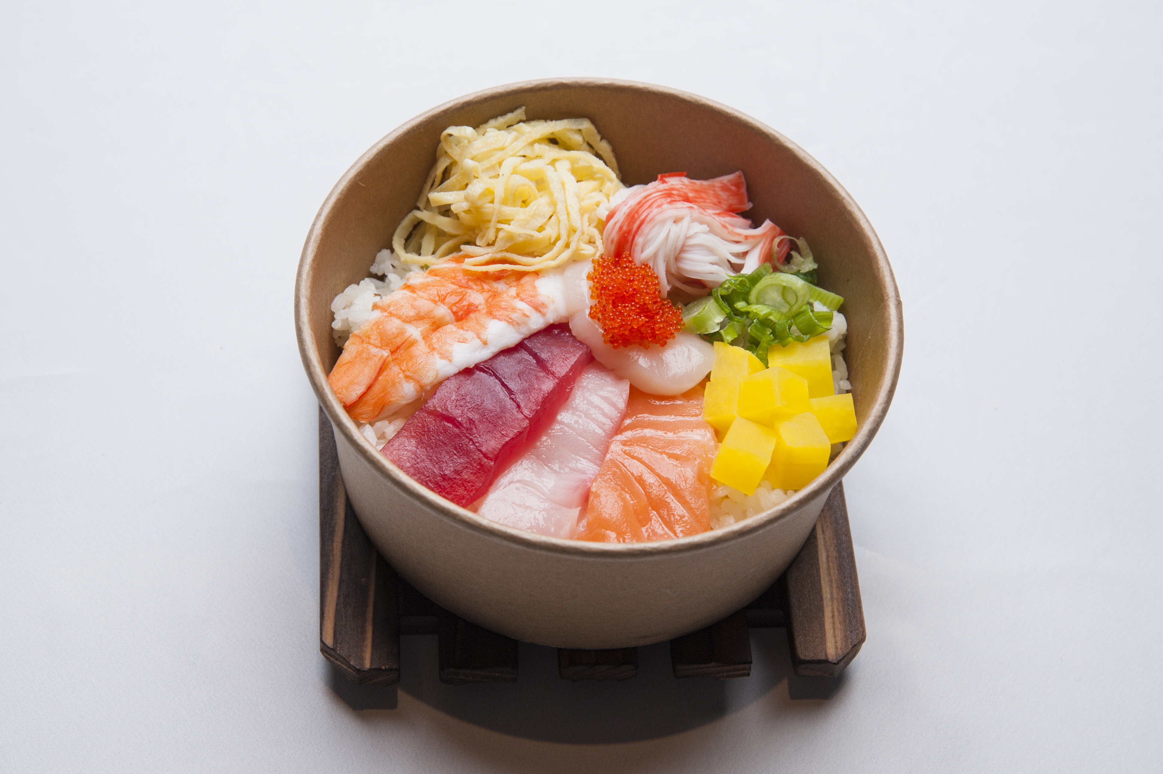 Order Chirachi Bowl food online from Lucky cat store, New York on bringmethat.com