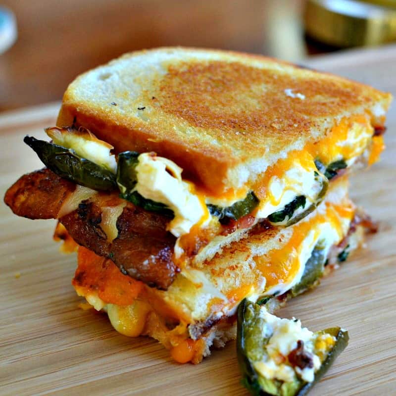 Order Jalapeno Popper Sandwich with Chicken food online from Breakfast Bicuit store, Dallas on bringmethat.com