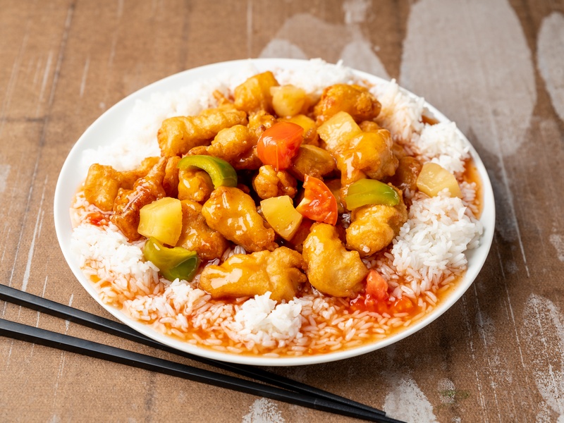 Order Sweet and Sour Chicken food online from Hui's store, Milwaukee on bringmethat.com