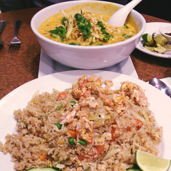 Order Crab Fried Rice food online from Chaba Thai Kitchen store, San Diego on bringmethat.com