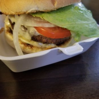 Order 1/2 Pound Cali Cheeseburger food online from Sofiabella Pizzeria store, Bensalem on bringmethat.com