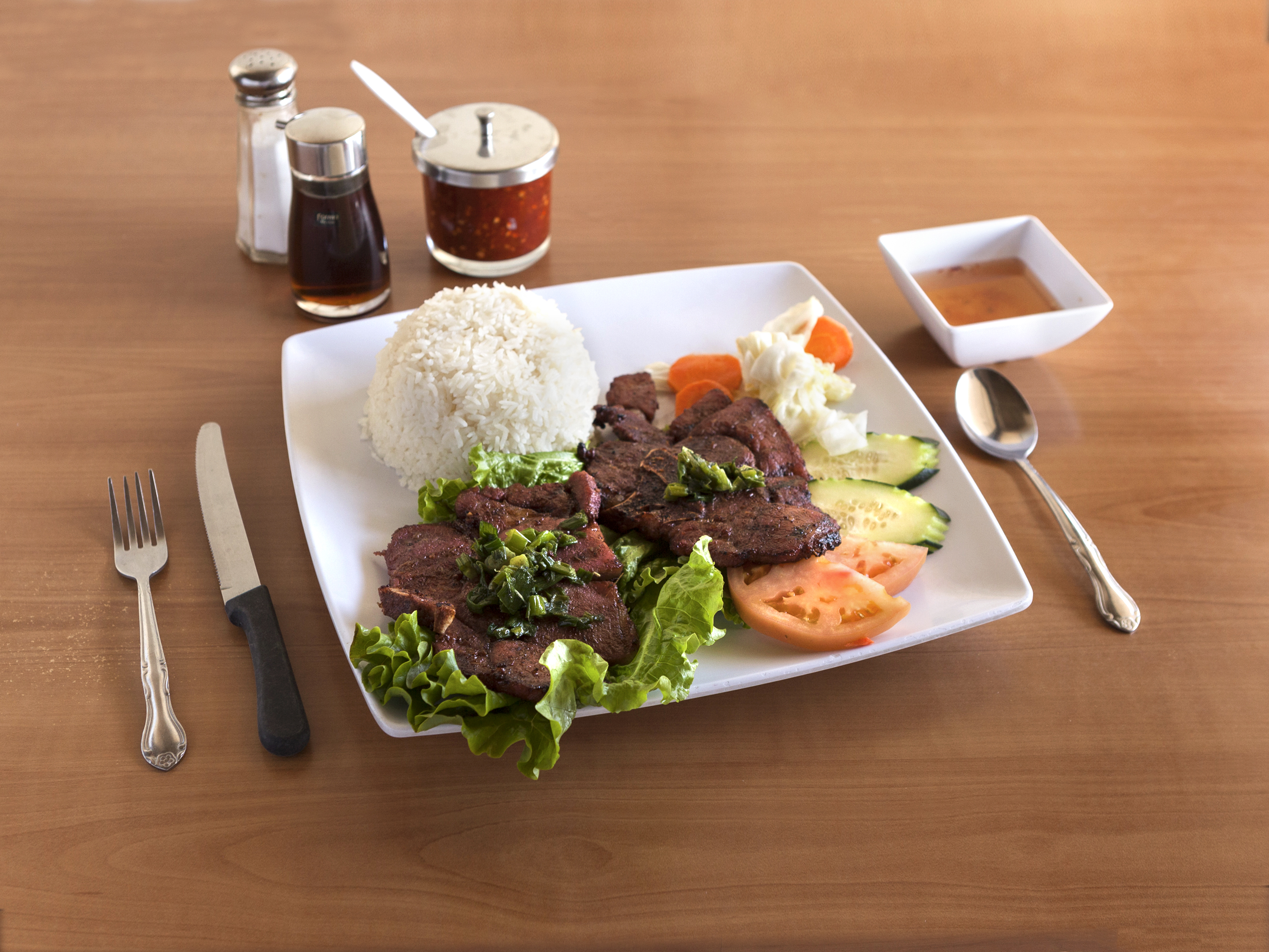 Order 78. Com Tam Suon Nuong food online from Pho So 1 store, Gardena on bringmethat.com