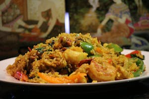 Order R5. Fisherman's Fried Rice food online from Chang Thai & Pho store, North Bend on bringmethat.com