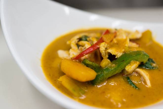 Order Red Curry food online from Coconut Thai store, Saint Paul on bringmethat.com