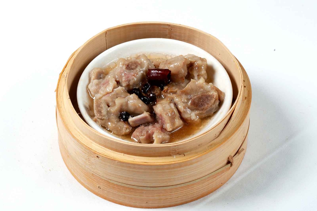 Order Spareribs w/ Black Bean Sauce 豉汁排骨 food online from Furama store, Chicago on bringmethat.com