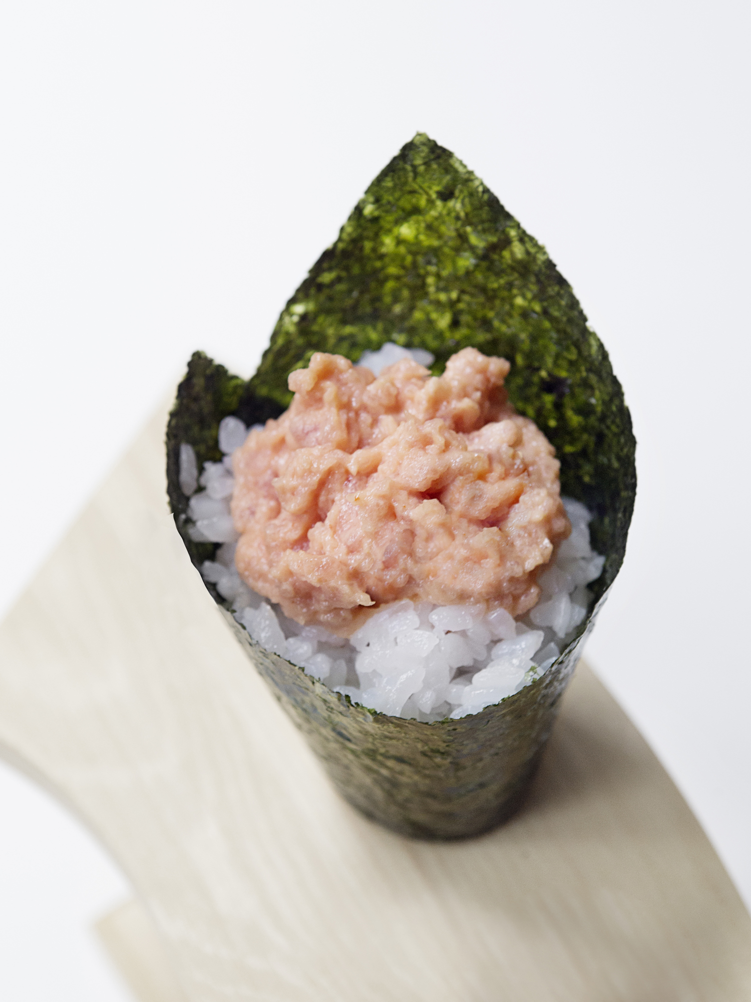 Order Spicy Tuna Handroll food online from Aki Sushi store, New York on bringmethat.com
