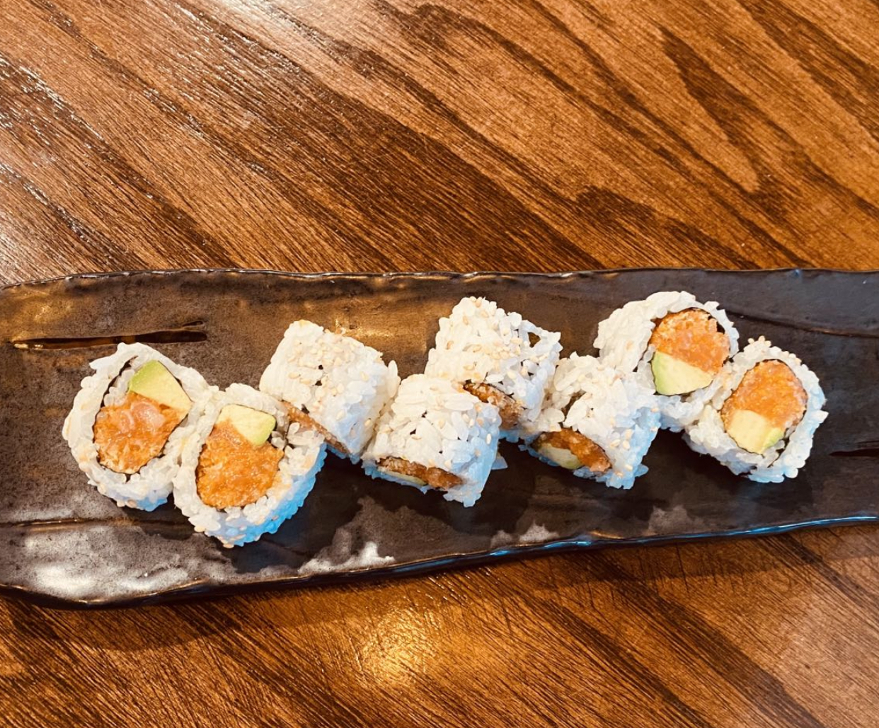 Order Spicy salmon Roll food online from Mikoto Ramen Bar & Sushi store, Southlake on bringmethat.com