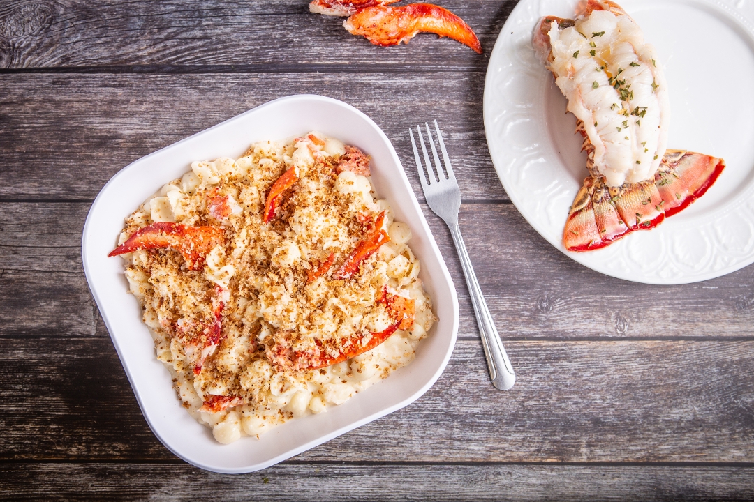 Order Lobster Mac & Cheese food online from Captain’s Curbside Seafood store, Trappe on bringmethat.com