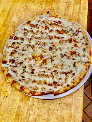 Order Chicken Bacon Ranch Pizza food online from Piccolo store, Bellmore on bringmethat.com