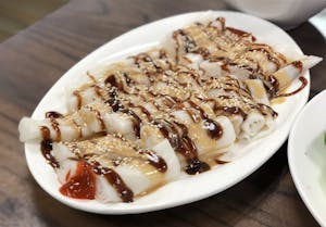 Order 81A. Mix Sauce Rice Noodle Roll-混酱猪肠粉 food online from Tasty Cafe Restaurant store, Davie on bringmethat.com