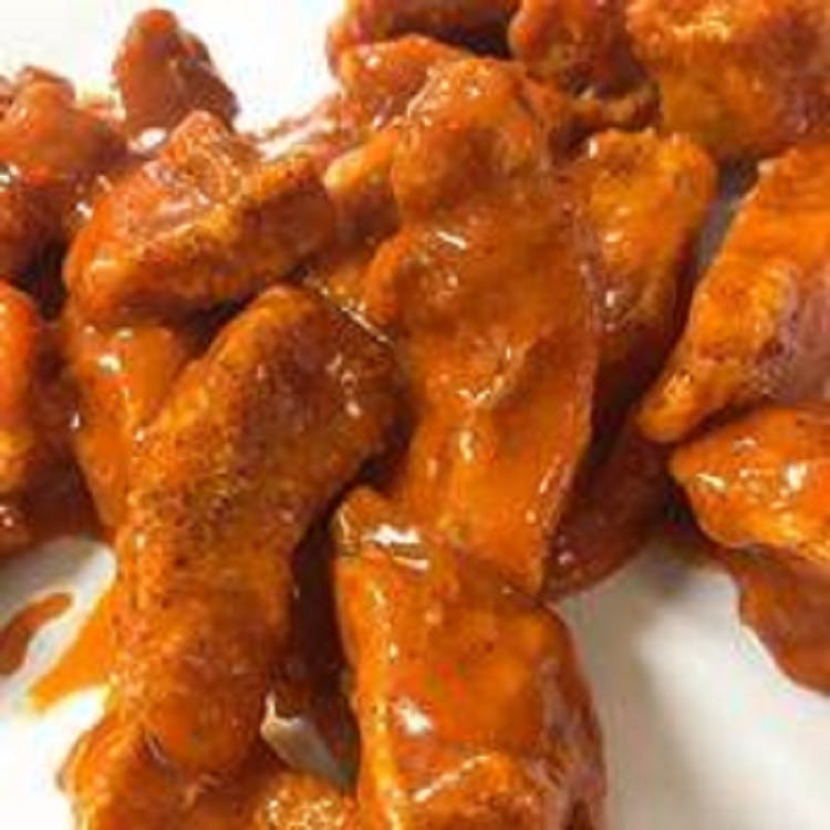 Order Buffalo Wings - 6 Pieces food online from Carmelo's Pizza, Pasta, Subs & More!! store, Linthicum Heights on bringmethat.com