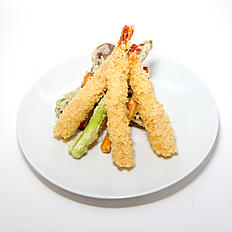 Order Prawn and Vegetables Tempura 虾天妇(正) J food online from Jin's Fine Asian Cuisine store, Brookline on bringmethat.com
