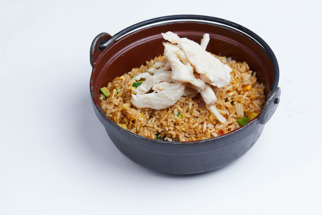 Order Pineapple Fried Rice w/Chicken food online from MoCA Asian Bistro - Queens store, Forest Hills on bringmethat.com