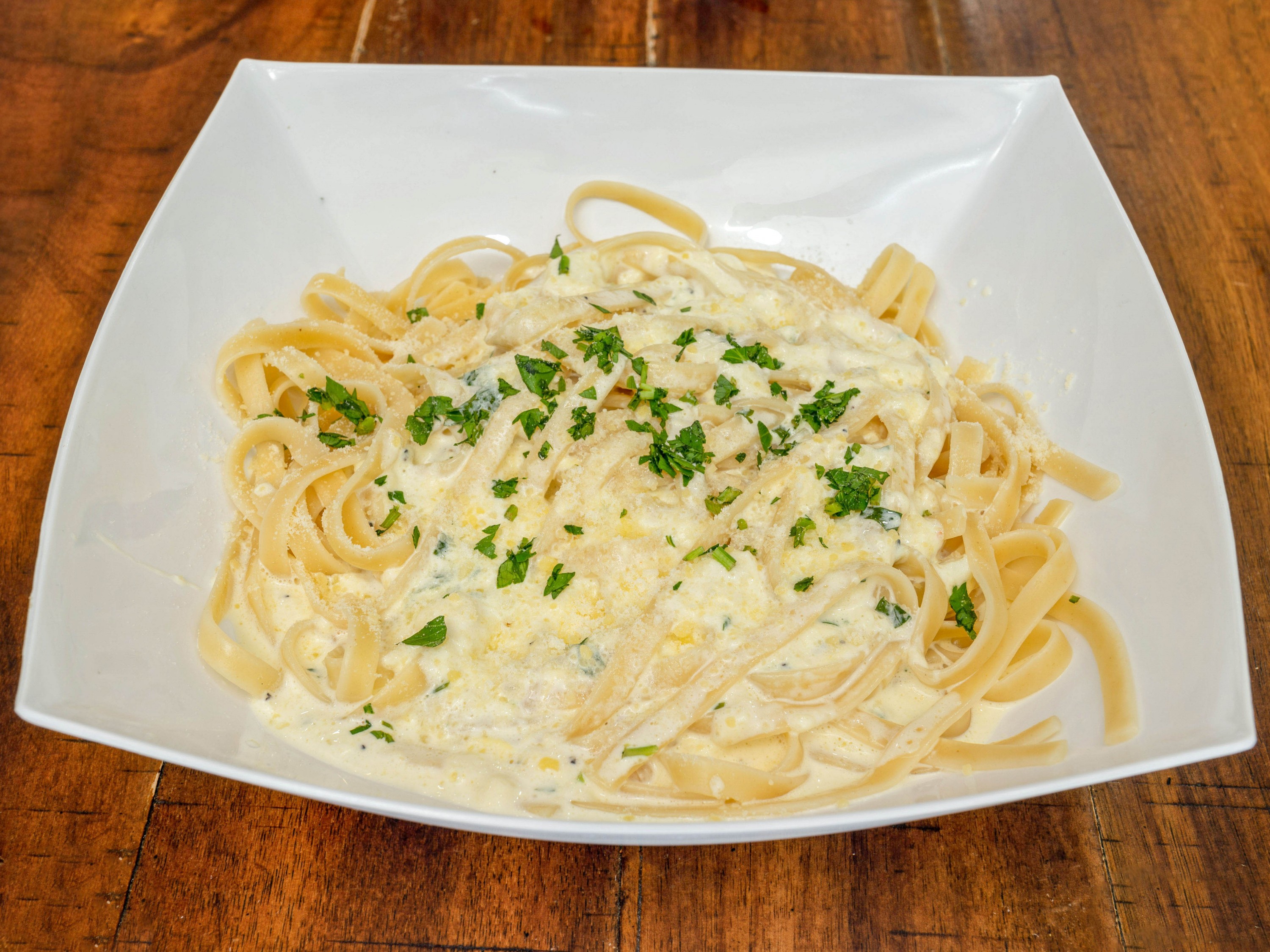 Order Fettucini Alfredo food online from Prince of Pizza - Bergen Ave. store, Jersey City on bringmethat.com