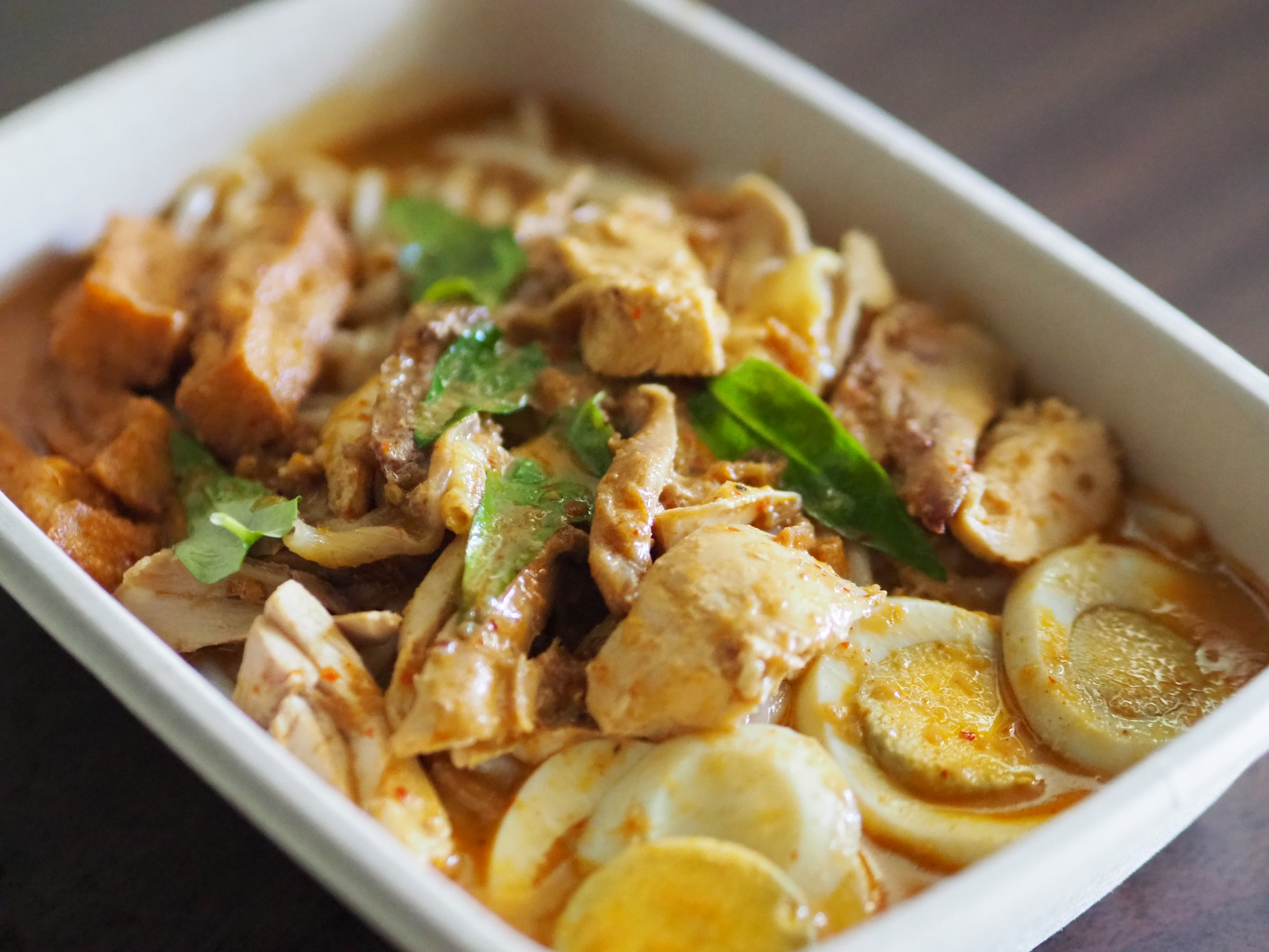 Order Spicy Chicken Noodle food online from Chicken With Rice store, Menlo Park on bringmethat.com