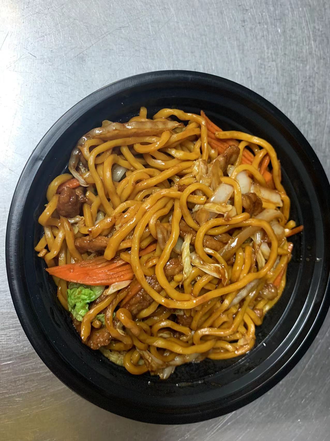 Order Beef Lo Mein food online from Golden China store, Newport News on bringmethat.com
