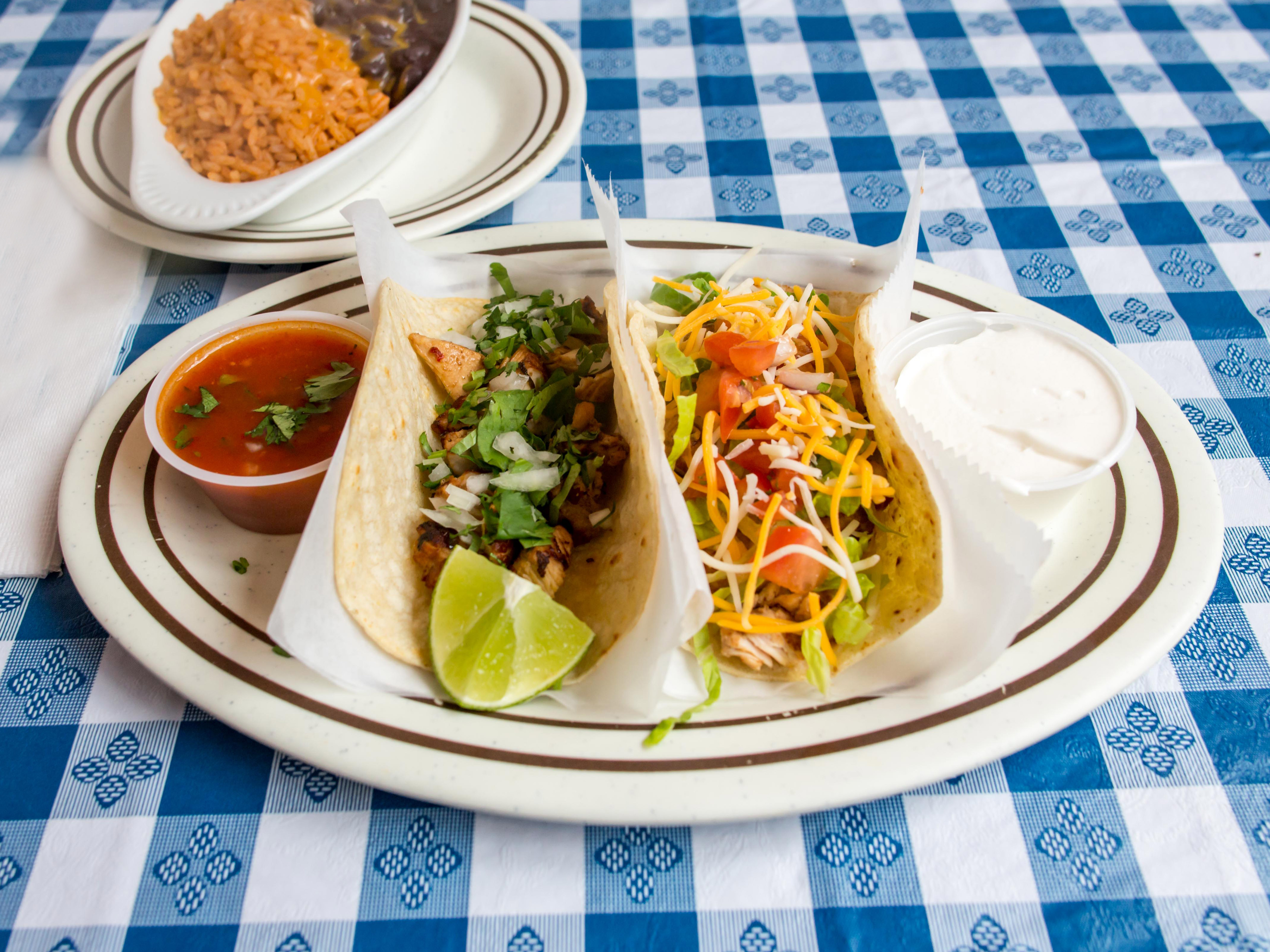Order Chicken Taco Plate food online from Tico's Tacos store, Philadelphia on bringmethat.com