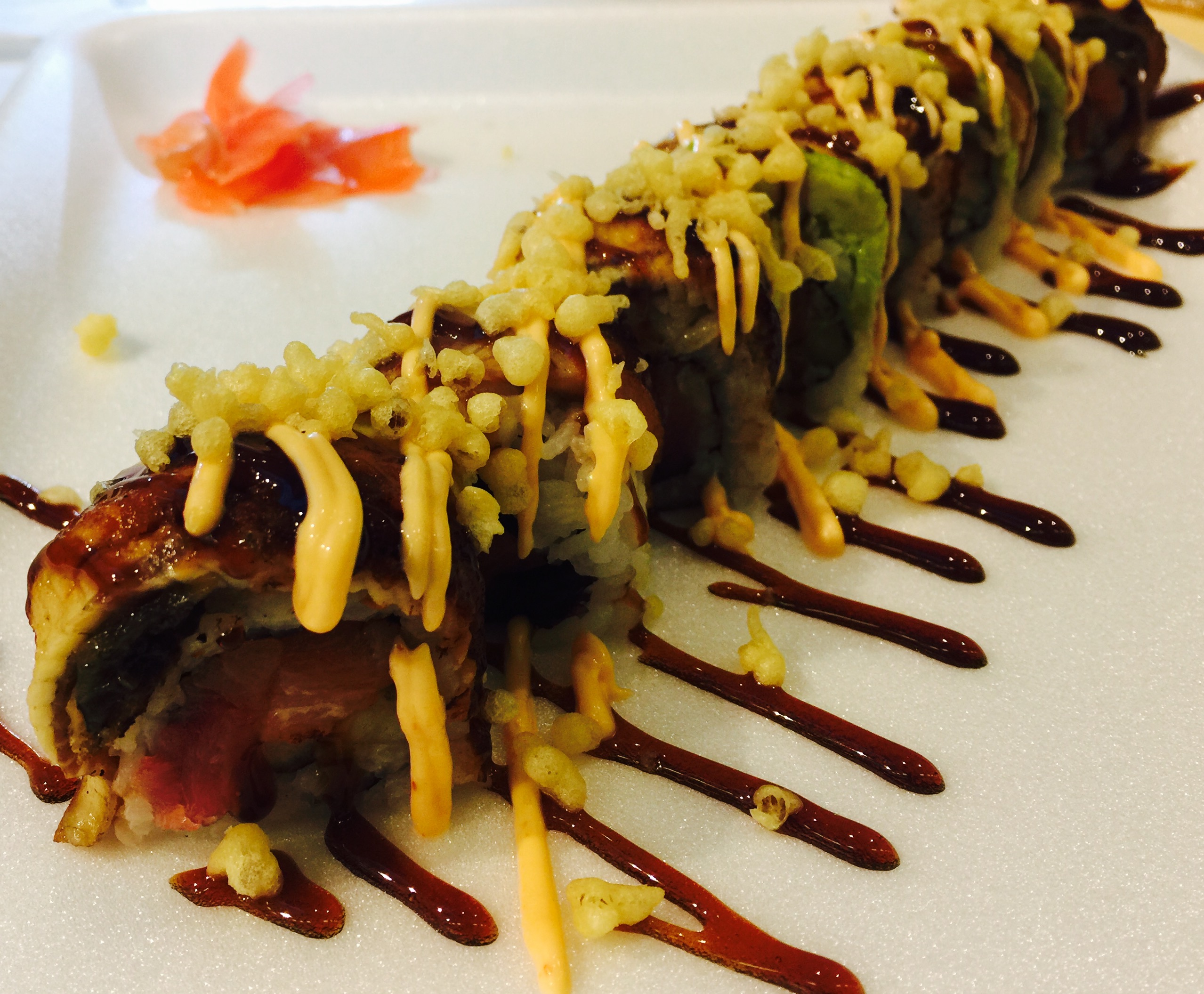 Order M22. Diamond Roll food online from iSushi store, Silver Spring on bringmethat.com
