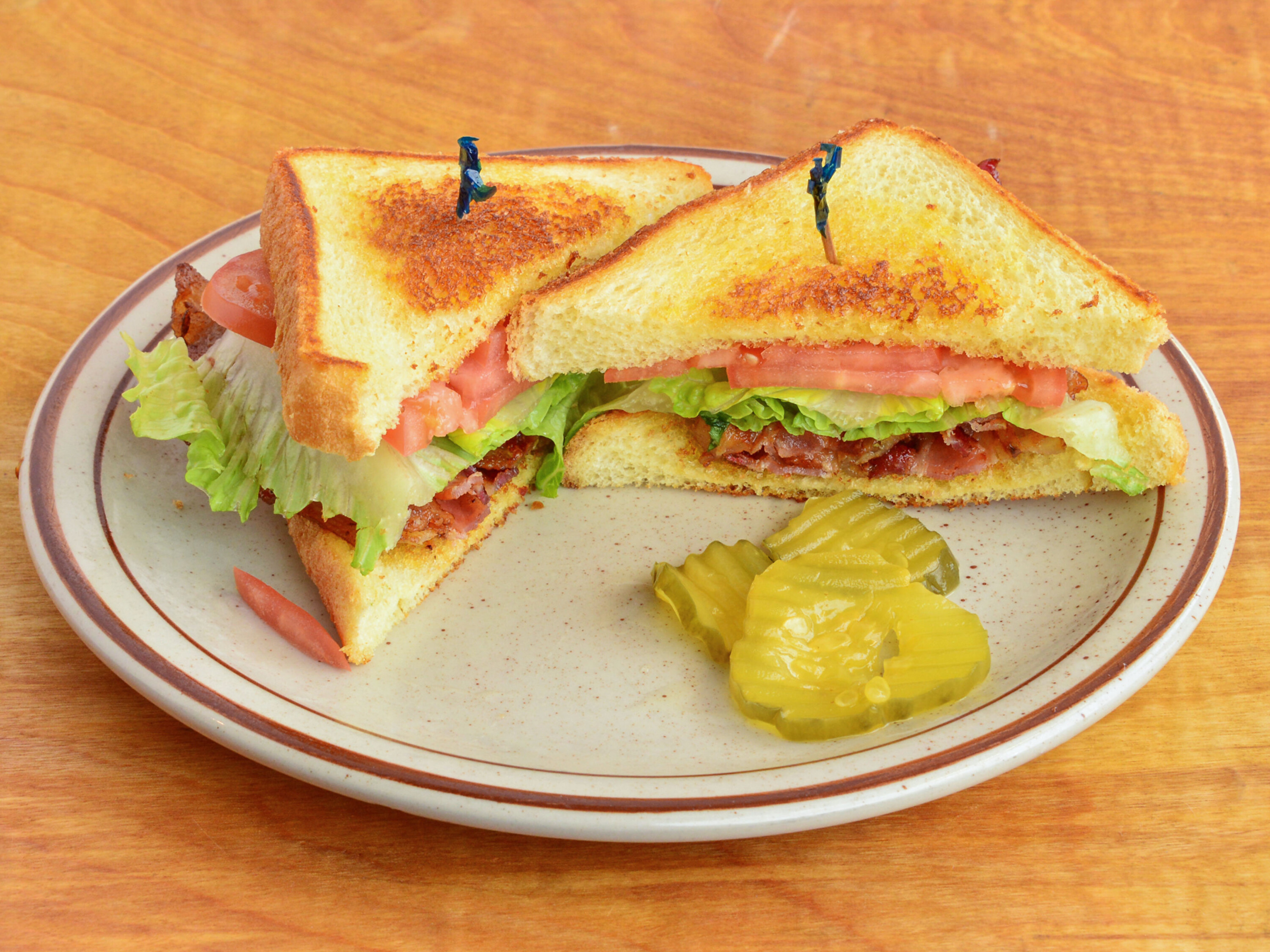 Order BLT food online from Sidewalk Cafe store, Painesville on bringmethat.com