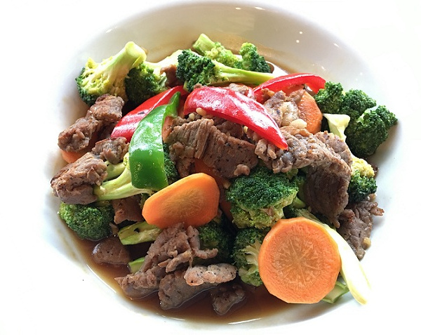 Order Beef Broccoli food online from Madai Sushi store, Frisco on bringmethat.com
