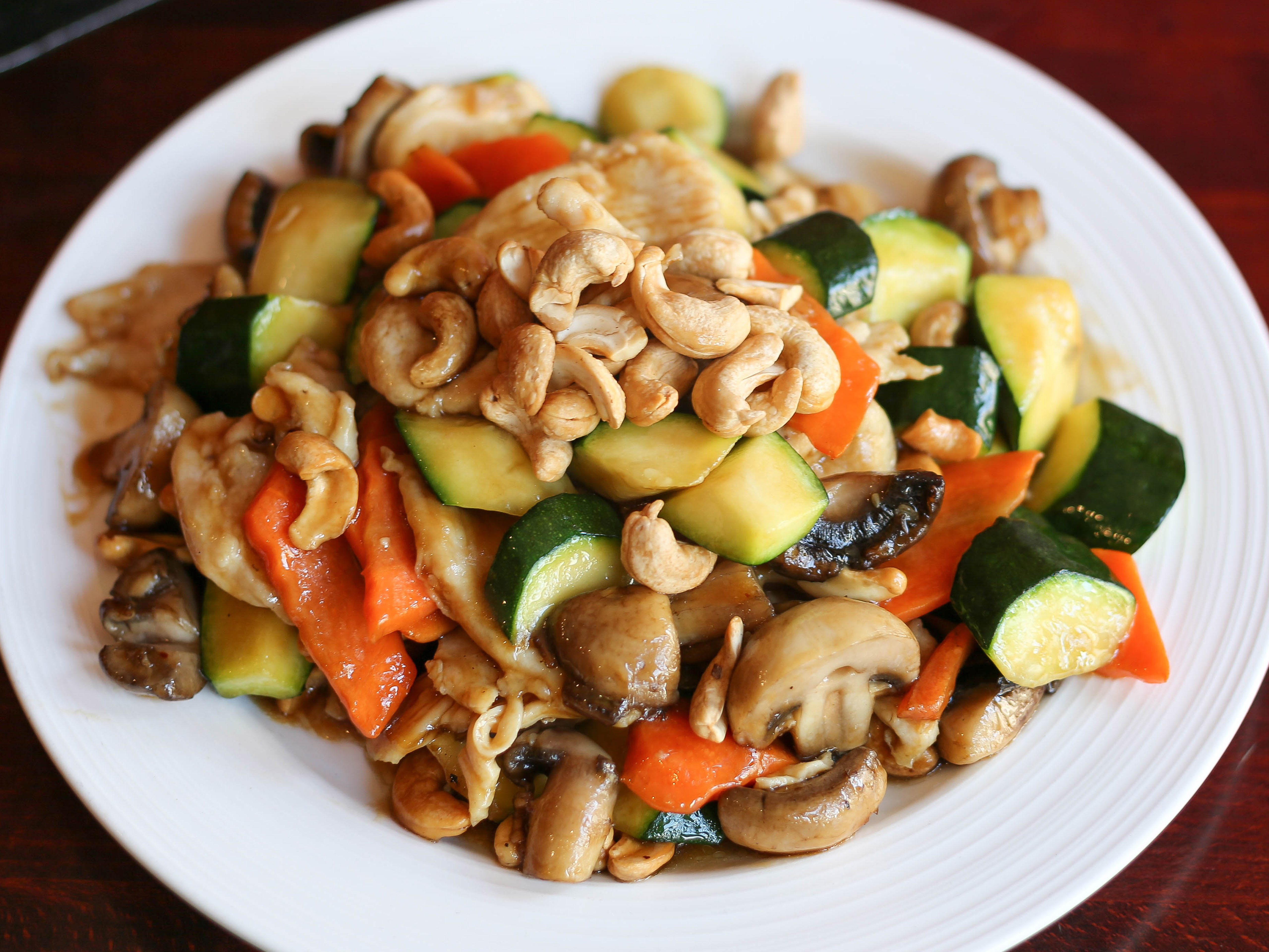 Order 94. Cashew Nut Chicken food online from Kung Food store, San Francisco on bringmethat.com