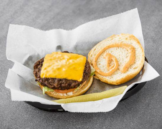 Order Chubby's Cheeseburger food online from Southern Fried Fish & Chicken store, West Milwaukee on bringmethat.com