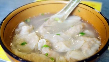 Order Wonton Soup 云吞汤 food online from Le's Restaurant store, Ames on bringmethat.com